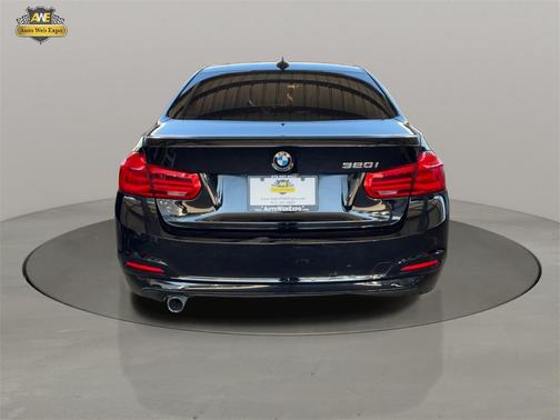 2018 BMW 320 i