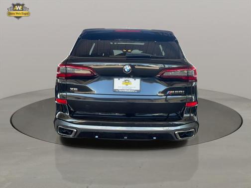 2021 BMW X5 M50i