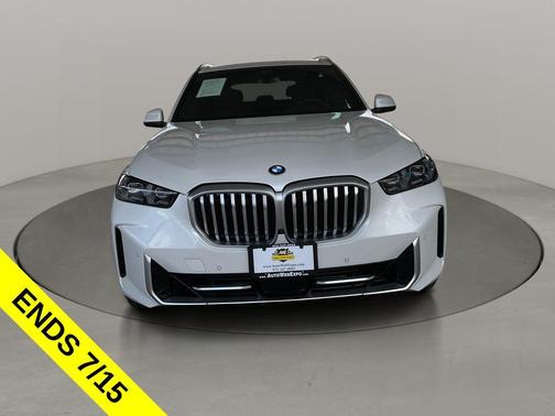 Mineral White Metallic 2025 BMW X5 xDrive40i