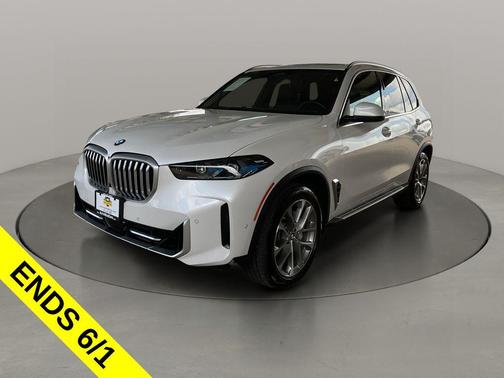Mineral White Metallic 2025 BMW X5 xDrive40i