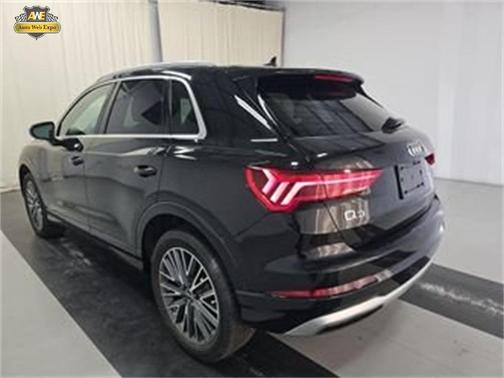 2022 Audi Q3 40 Premium