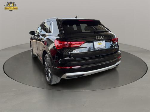 2022 Audi Q3 40 Premium
