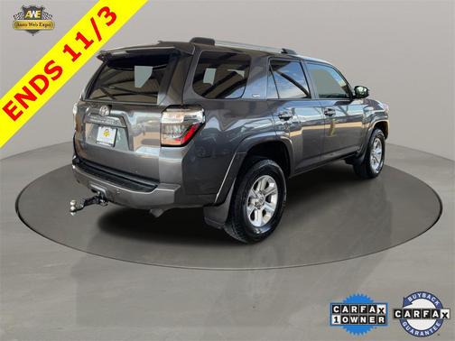 2022 Toyota 4Runner SR5
