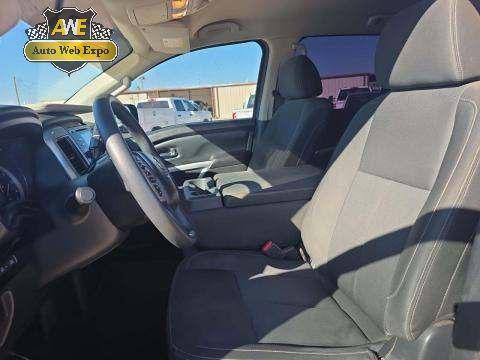 2018 Nissan Titan SV