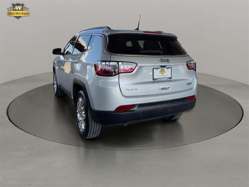 2024 Jeep Compass Latitude Lux