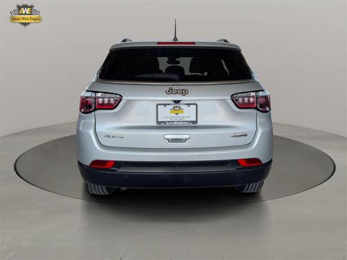 2024 Jeep Compass Latitude Lux