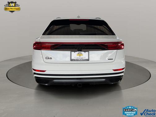 Glacier White Metallic 2021 Audi Q8 55 Prestige