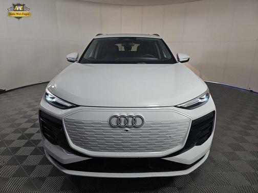 2025 Audi Q6 e-tron Premium