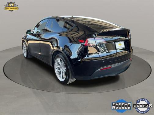2024 Tesla Model Y Long Range Dual Motor All-Wheel Drive