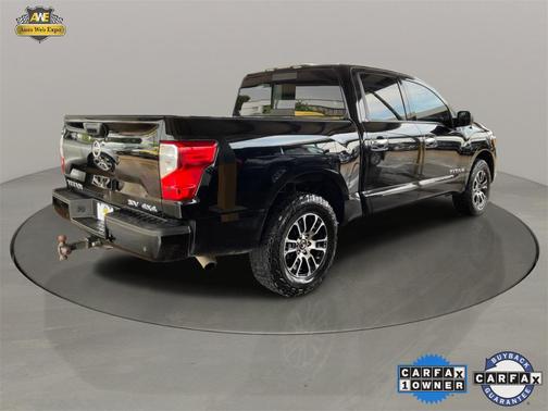 2021 Nissan Titan SV