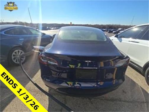 2023 Tesla Model 3 Standard Range