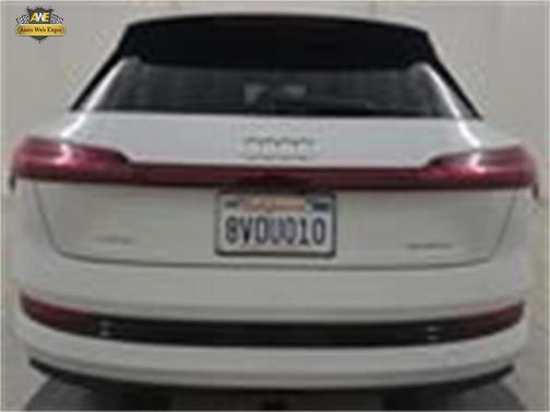 2021 Audi e-tron Premium Plus