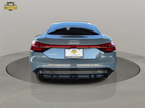 2023 Audi e-tron GT Premium Plus quattro