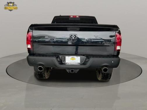 2019 RAM 1500 SLT