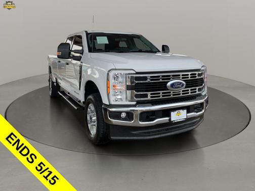 Oxford White 2024 Ford F-250 XLT