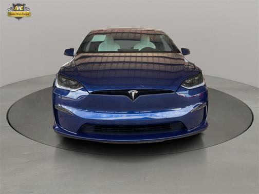 2024 Tesla Model X Plaid Tri Motor All-Wheel Drive