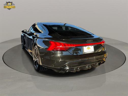 2022 Audi e-tron GT Prestige