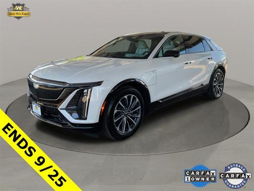 2024 Cadillac LYRIQ V