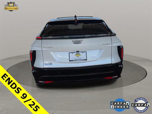 2024 Cadillac LYRIQ V