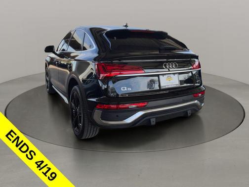 Mythos Black Metallic 2023 Audi Q5 45 S line Premium