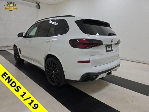 2025 BMW X5 M60i