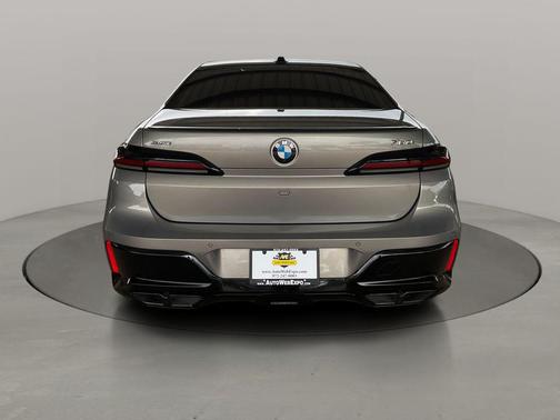 Oxide Gray Metallic 2023 BMW 760 i xDrive