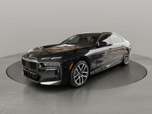 Black Sapphire Metallic 2025 BMW i7 eDrive50