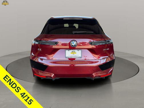 Aventurin Red Metallic 2023 BMW iX xDrive50