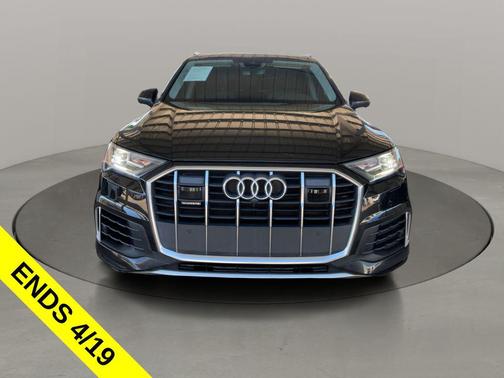 Mythos Black Metallic 2023 Audi Q7 45 Premium Plus