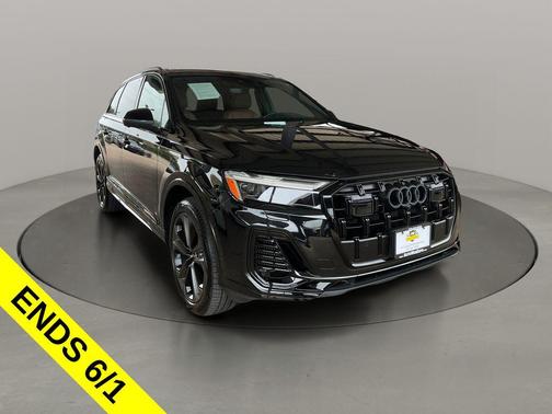 Mythos Black Metallic 2025 Audi Q7 55 Premium Plus