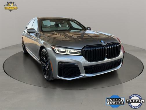 2022 BMW 740 i xDrive