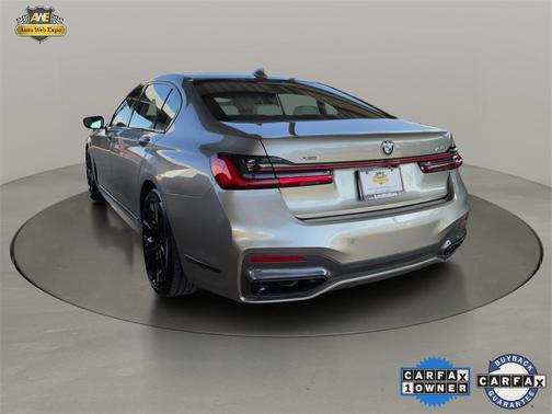 2022 BMW 740 i xDrive