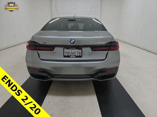 2022 BMW 740 i xDrive