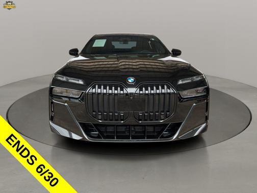 Black Sapphire Metallic 2023 BMW 740 i
