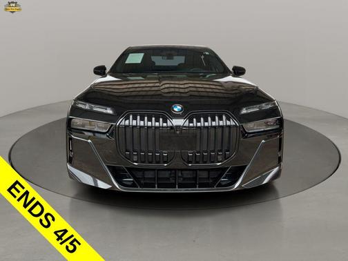 Black Sapphire Metallic 2023 BMW 740 i