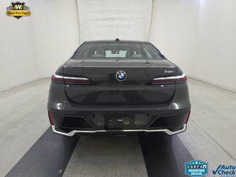 Dravit Gray Metallic 2023 BMW 740 i