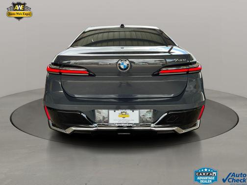 Dravit Gray Metallic 2023 BMW 740 i