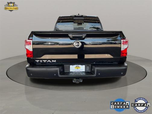 2022 Nissan Titan S