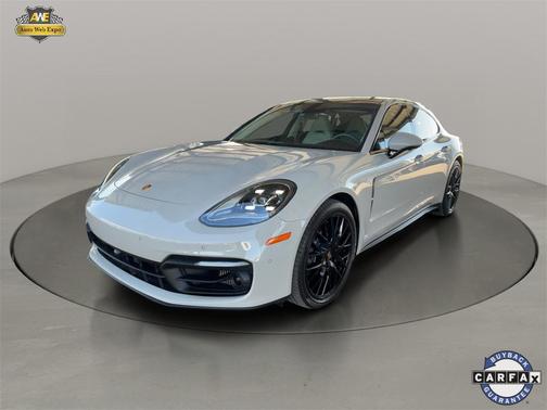 2023 Porsche Panamera 4 Platinum Edition