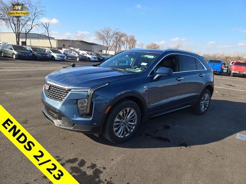 2024 Cadillac XT4 Premium Luxury