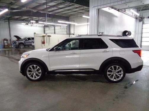 2023 Ford Explorer PLATINUM