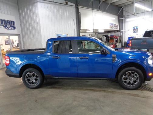 ATLAS BLUE METALLIC 2024 Ford Maverick XLT
