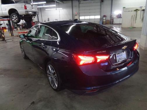 2022 Chevrolet Malibu LT W/1LT