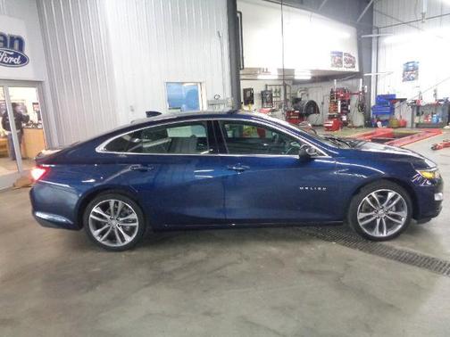 2022 Chevrolet Malibu LT W/1LT