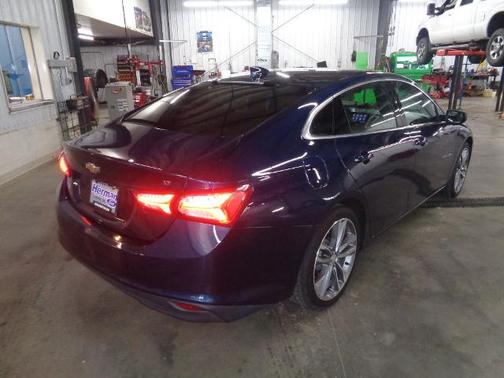 2022 Chevrolet Malibu LT W/1LT