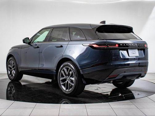 2026 Land Rover Range Rover Velar P250 SE R-Dynamic