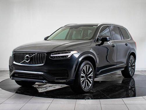 2021 Volvo XC90 T6 Momentum