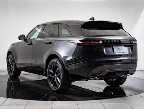 2026 Land Rover Range Rover Velar P250 SE R-Dynamic