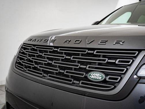 2026 Land Rover Range Rover Velar P250 SE R-Dynamic