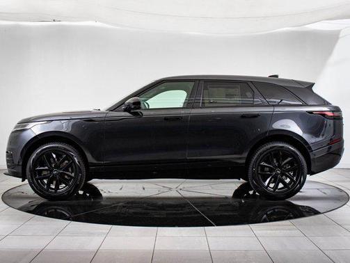 2026 Land Rover Range Rover Velar P250 SE R-Dynamic